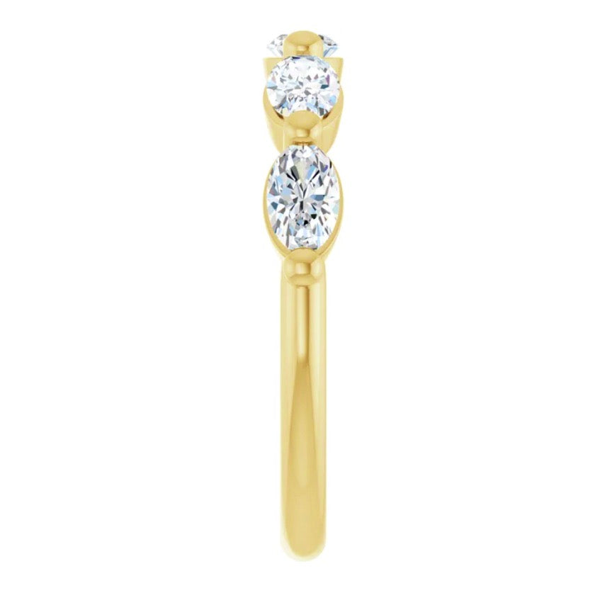 CLASSIC Floating Oval Diamond Band