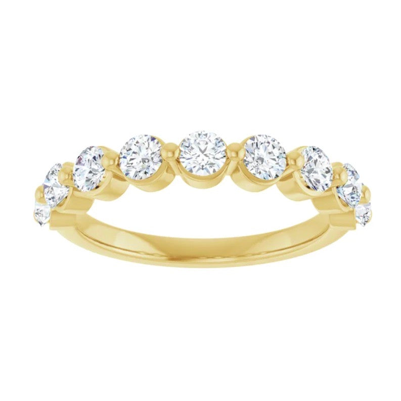 CLASSIC Floating Diamond Band