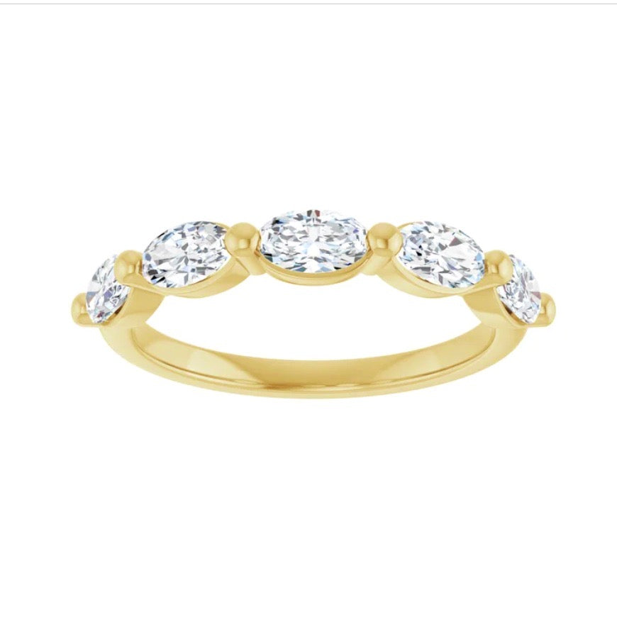 CLASSIC Floating Oval Diamond Band