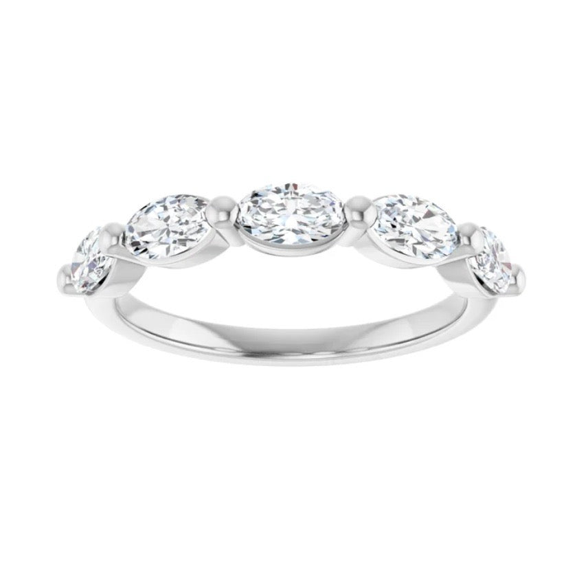 CLASSIC Floating Oval Diamond Band